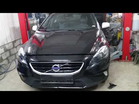 Видео: Volvo  V40  2016  2.0   D2  Замена масла , замена топливного фильтра  ,  замена фильтра салона .