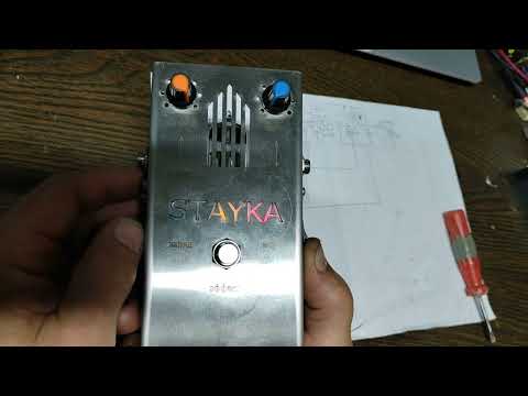 Видео: Вспомнил детство. Ламповая  приставка для гитары Дисторшн