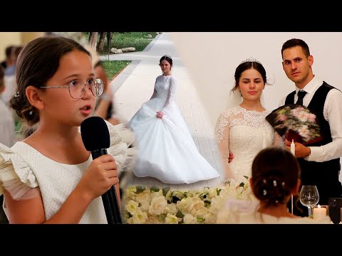 Видео: ДЕТСТВО ПОКИДАЕТ НАС...// Красивая песня младшей сестры