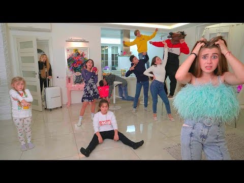 Видео: ВЕЧЕРИНКА у Дианы в ДОМЕ!! Диане ВЛЕТЕЛО ОТ МАМЫ...