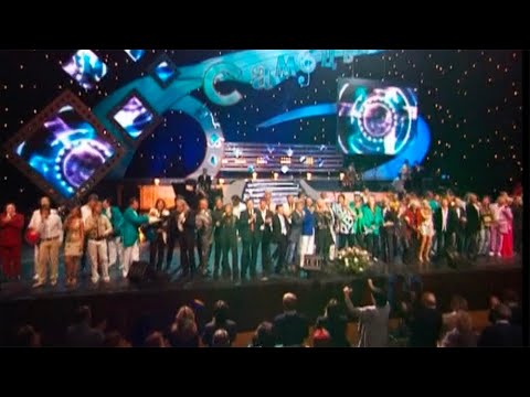 Видео: ВИА Самоцветы - Замыкая круг (Концерт в честь 35-летия ВИА Самоцветы в Кремле)