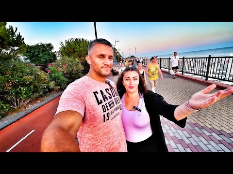 Видео: #СОЧИ СКОЛЬКО СТОИТ ОТДЫХ? НОЧНАЯ ЖИЗНЬ АДЛЕРА. НАБЕРЕЖНАЯ- БИТКОМ! РАЙОН МАНДАРИН- ЦЕНЫ ПРОСТО ШОК!