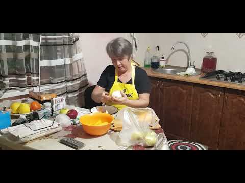 Видео: Готовлю десертик.