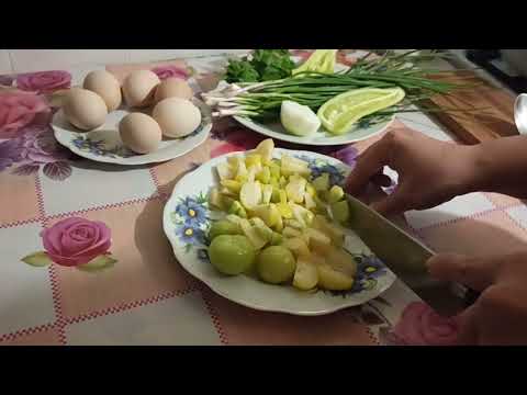 Видео: Знаменитая яичница с фезалисом. Как готовить физалис?