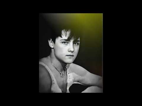 Видео: Юрий Шатунов - Фиалки 2024 Нейросеть AI (Молодой голос), песня MILEN