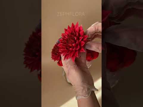 Видео: Сборка «дерзкого» зефирного букета