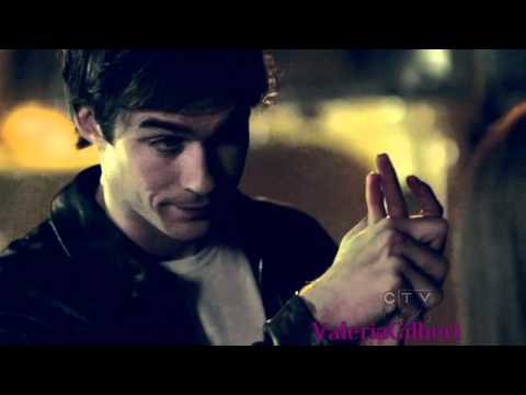 Видео: Деймон и Елена/ Damon&Elena - Рано на ты