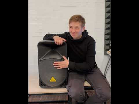 Видео: Небольшой рассказ об акустических системах behringer 112d
