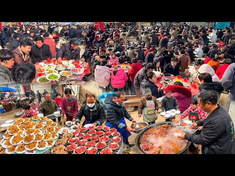 Видео: Банкет под открытым небом на 500 человек в сельской местности Китая! Всего 50$ за стол из 20 блюд!