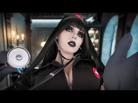 Видео: Медсестра-гот проводит вам очень неохотный медицинский осмотр 🖤 ASMR-ролевая игра