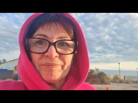 Видео: Приехали с семьёй в наш приморский домик закрывать пляжный сезон/Шашлыки,танцы и море.