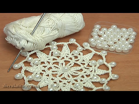Видео: Вязание крючком снежинки с бусинками Урок 33