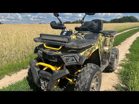 Видео: Покатушка на квадрике по полю.Озеро.