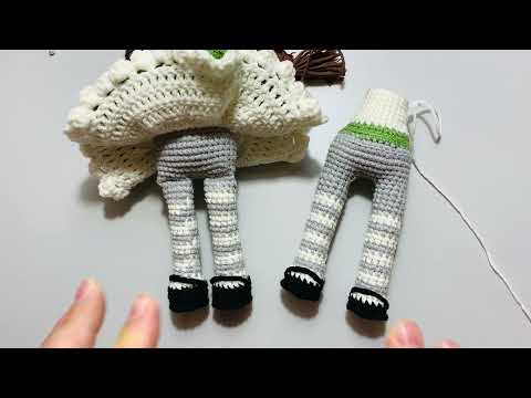 Видео: 👣👣 2 варианта ПРИСОЕДИНЕНИЯ НОЖЕК при вязании куклы крючком/видео урок