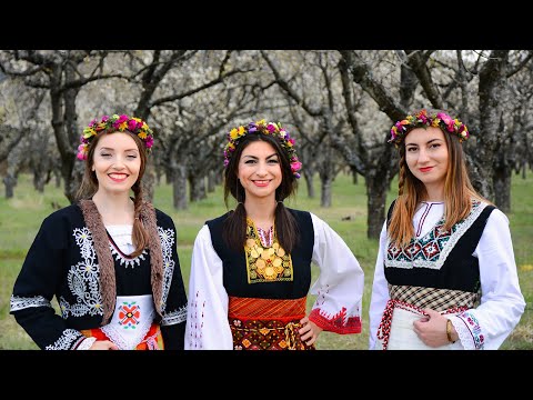 Видео: Изгряло е ясно слънце (лазарска песен) - Mariya Angelova, Asya Pincheva & Vanya Dimitrova