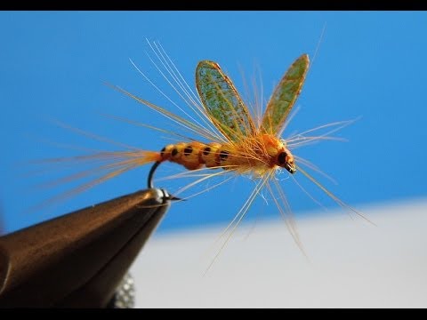 Видео: ©Fly Tying "Yellow mayfly" - Вязание сухой мушки "Жёлтая поденка" .