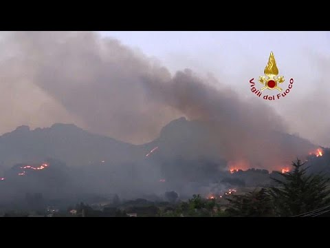 Видео: Пожары в Италии и в Турции