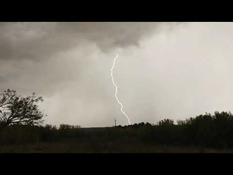 Видео: Внезапная Осенняя Гроза в Деревне ⚡️⚡️⚡️