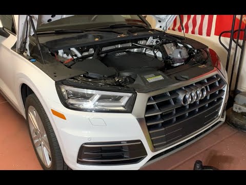 Видео: Простая замена масла + замена воздушного фильтра + сброс индикатора уровня масла в Audi Q5 2.0T с...