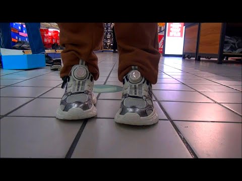 Видео: СУЙФЭНЬХЭ #9 SUPEЯ ОБУВЬ в ЦИН ЮНЬ / Обзор супермаркета