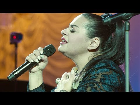 Видео: Мариам Мерабова - А ЛЮБОВЬ - ТО ЛЕБЕДЕМ [Сольный концерт - «Сто часов счастья», 18.11.2017]