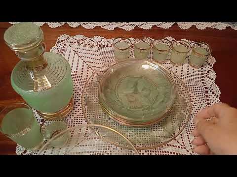 Видео: Посуда. Советское стекло в зелёных тонах. Десертный набор ЛЗХС, стопки, вазы.
