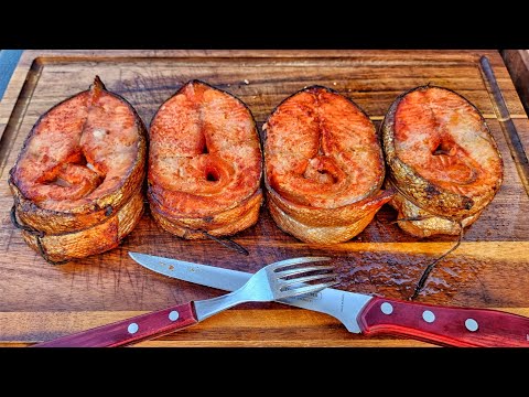 Видео: Стейк лосося на угольном гриле