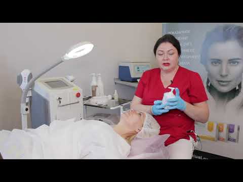 Видео: Как правильно проводить чистку лица? Карбоновый пилинг и комплексная чистка лица
