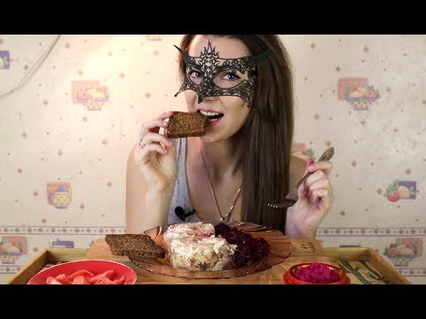 Видео: ASMR по-русски Холодец с хреном/ASMR Mukbang in russian Home-made meat jelly