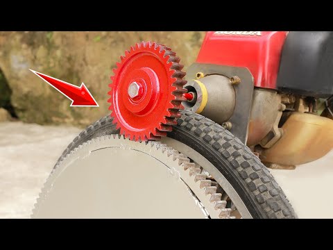 Видео: Изобретение фермера: велосипед без цепи удивило всех.