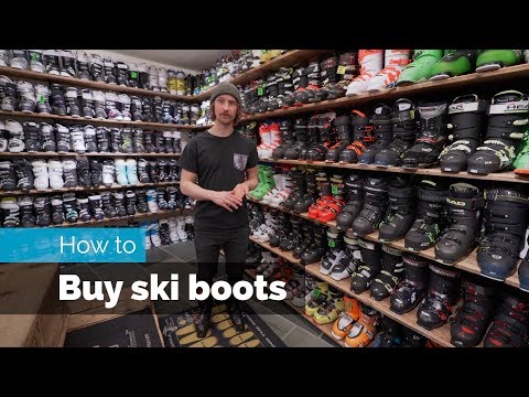 Видео: Как купить лыжные ботинки