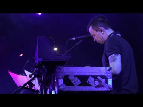 Видео: Дельфин - Девять (СПб, Космонавт 11.10.2014)