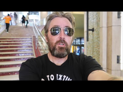 Видео: День на Голливудском бульваре и проживание в отеле Sheraton Universal — Аллея славы / Отпечатки р...