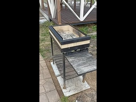 Видео: мангал из шамотного кирпича и стали.