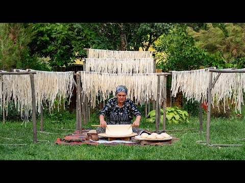 Видео: Деревенская домашняя лапша, которая хранится весь год! ✨