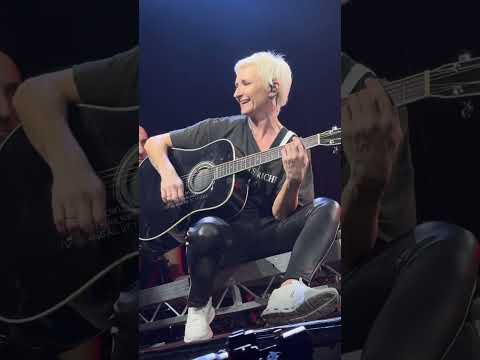 Видео: Ты дарила мне розы - Диана Арбенина, Питер, клуб А2, 27.11.2024