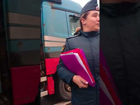 Видео: Беспредел приставов в г. Северодвинске пытались арестовать грузовик с чужим грузом по указке  ГИБДД