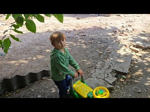 Видео: Жаль выбрасывать! Лучше кого-то  выкормить