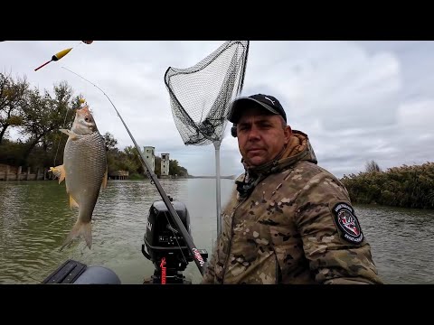 Видео: Рыбалка на реке!!!