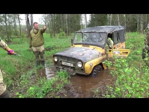 Видео: УАЗ на Silverstone и УАЗ на Forward Safari 500  штурмуют  торфяное болото.