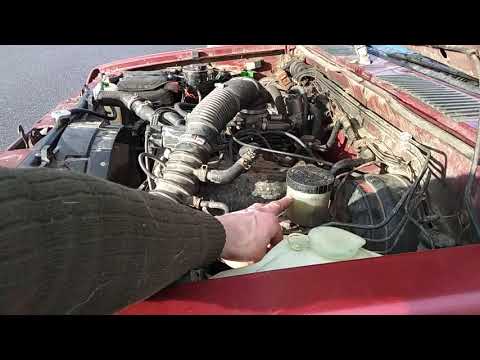 Видео: Замена колодок переднего тормоза диагностика и обслуживание.#Nissan #Terrano1 #WD21 #VG30