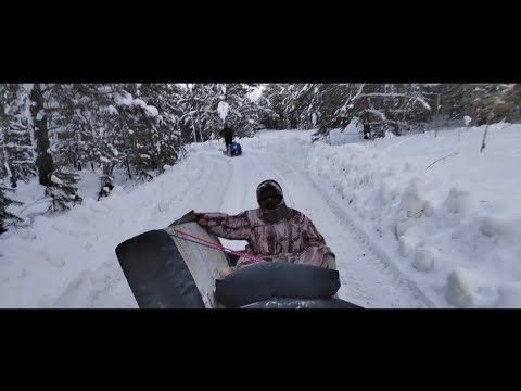 Видео: Варяг 550V,чуть не угробил двигатель,в лес на новогодние праздники! Ремонт снегохода,подсос воздуха!