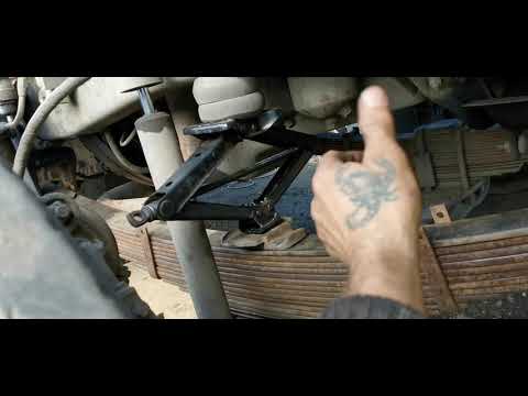Видео: Замена передней рессоры в одно лицо.