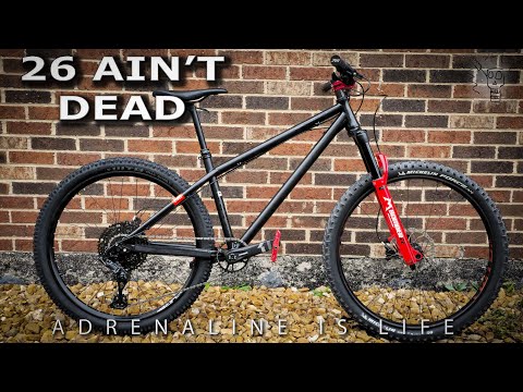 Видео: Почему горные велосипеды 26 дюймов ещё живы – сборка NS Surge Evo | сборка горного велосипеда 26 ...