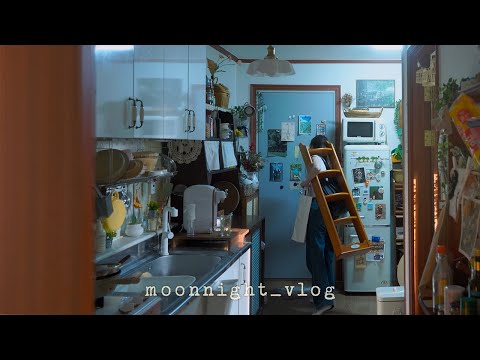 Видео: Будни в одиночестве: шью шторы, ищу клевер и ем лотос с бибимпапом🍀