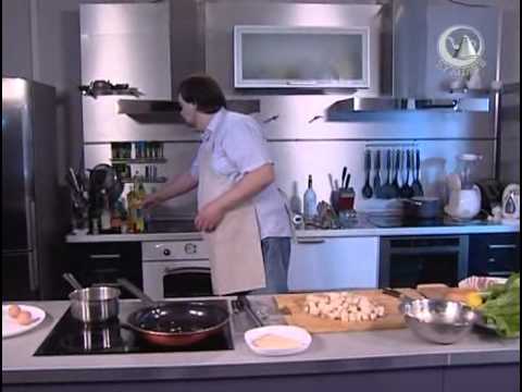 Видео: Мужская Еда - 69 - Салат "Цезарь"