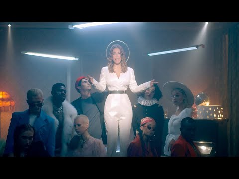 Видео: Ани Лорак — Страдаем и любим