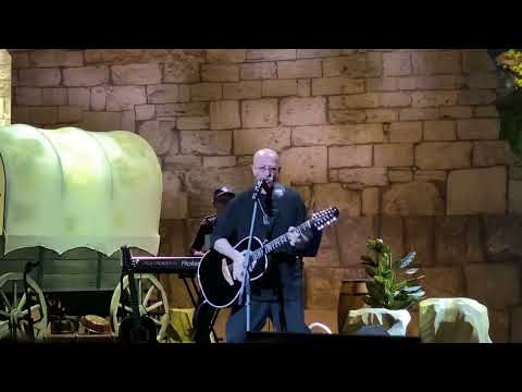 Видео: А. Розенбаум. «Июльская жара». 24.10.2025. Москва 