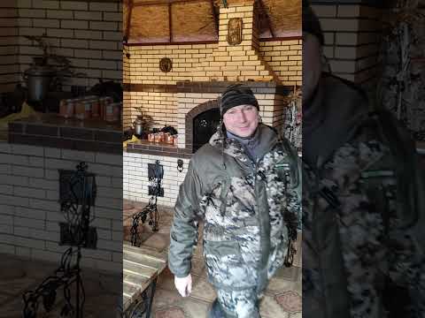 Видео: Скамейка с виноградной лозой.