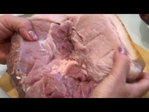 Видео: СВИНИНА В СЛИВОВО-КОЛОВОМУ СОУСІ З МЕДОМ ТА ГІРЧИЦЕЮ 